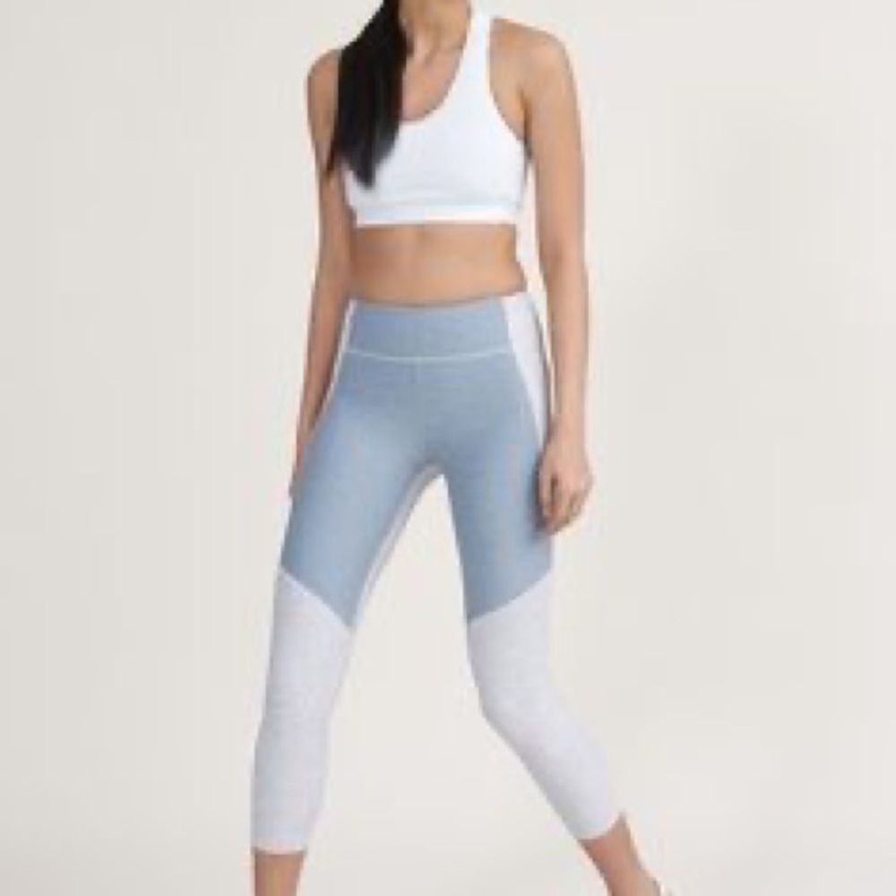 Outdoor Voices 3/4 warmup legging
